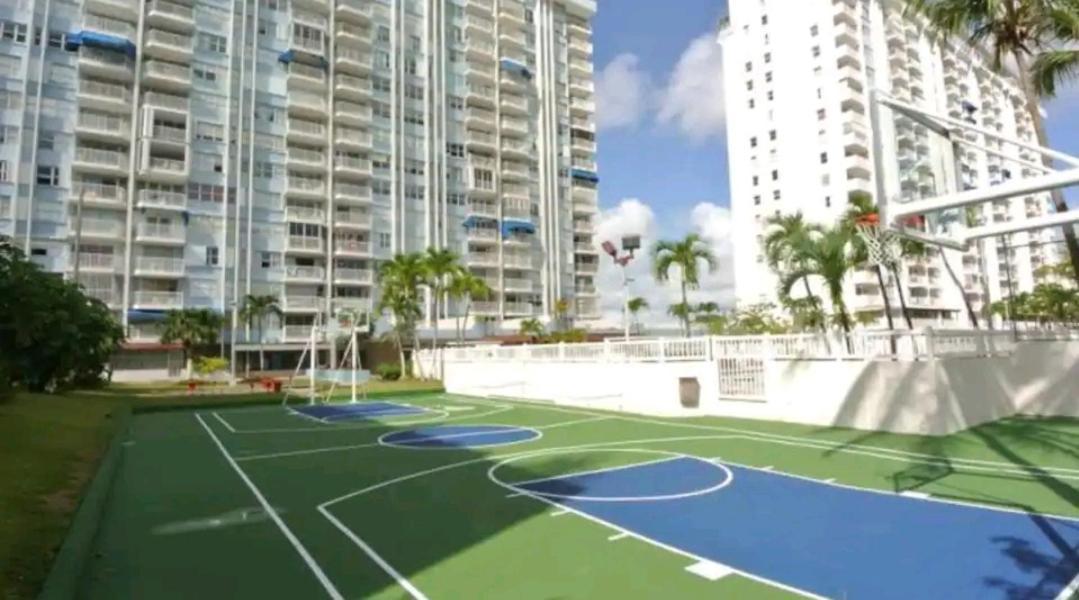 Beach Apartments At Marbella Del Caribe San Juan Exterior photo